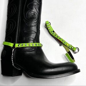 Dangerous Threads | Western Boot Chains